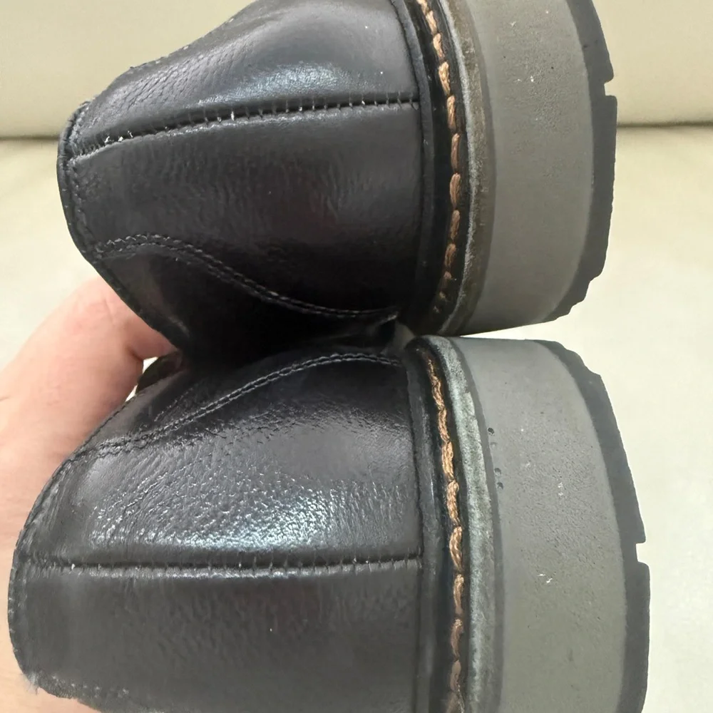 Allen Edmonds Men's Wanderer Plain Toe Oxfords 9D